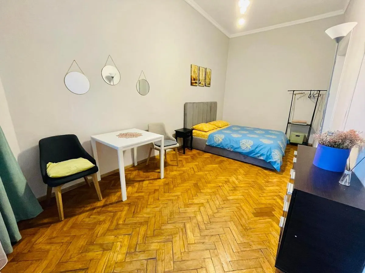 Джерельна 25, Апартаменти В Центрі З Двома Ізольованими Спальнями Lviv Ukraine