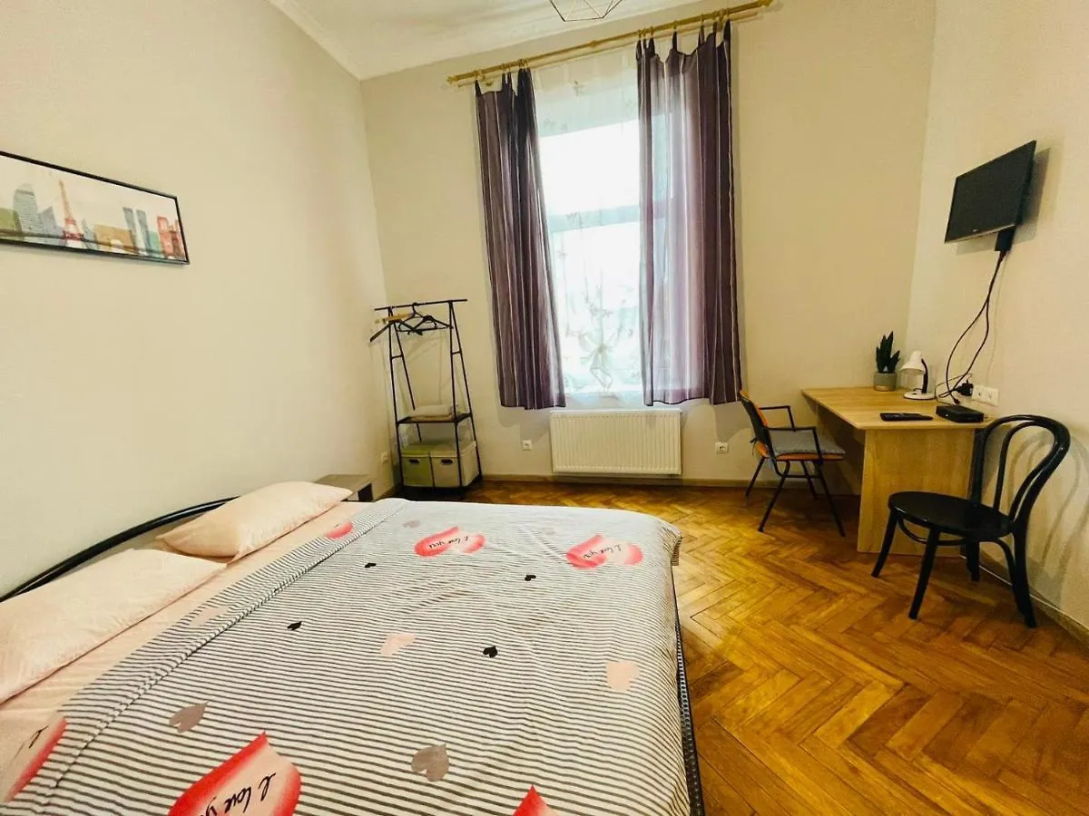 Джерельна 25, Апартаменти В Центрі З Двома Ізольованими Спальнями Lviv Apartment