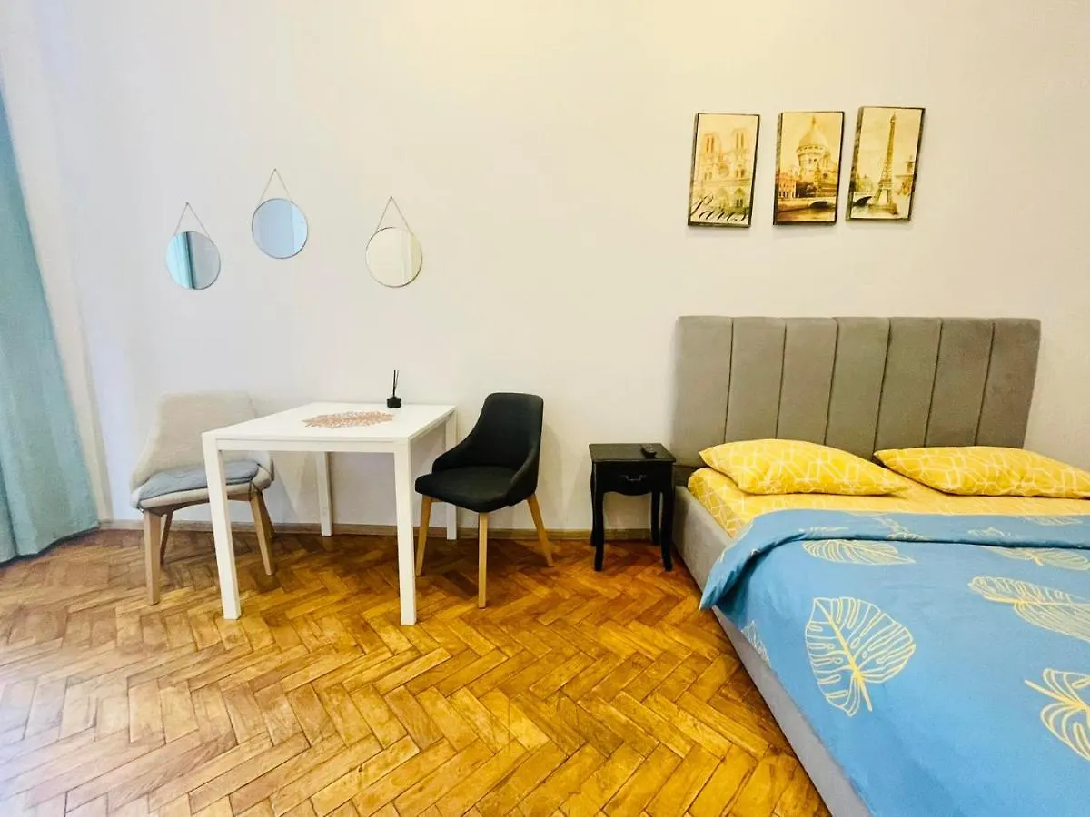Apartment Джерельна 25, Апартаменти В Центрі З Двома Ізольованими Спальнями Lviv Ukraine