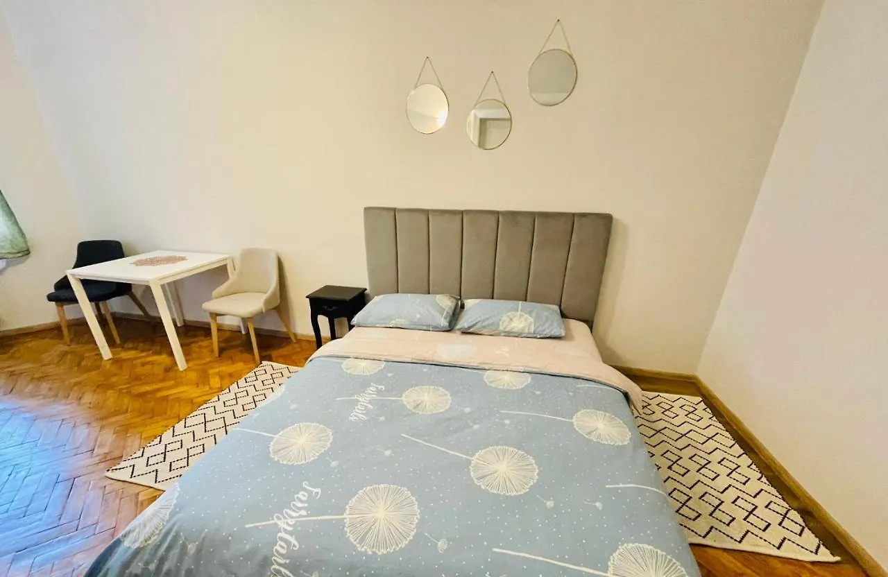 Apartment Джерельна 25, Апартаменти В Центрі З Двома Ізольованими Спальнями Lviv