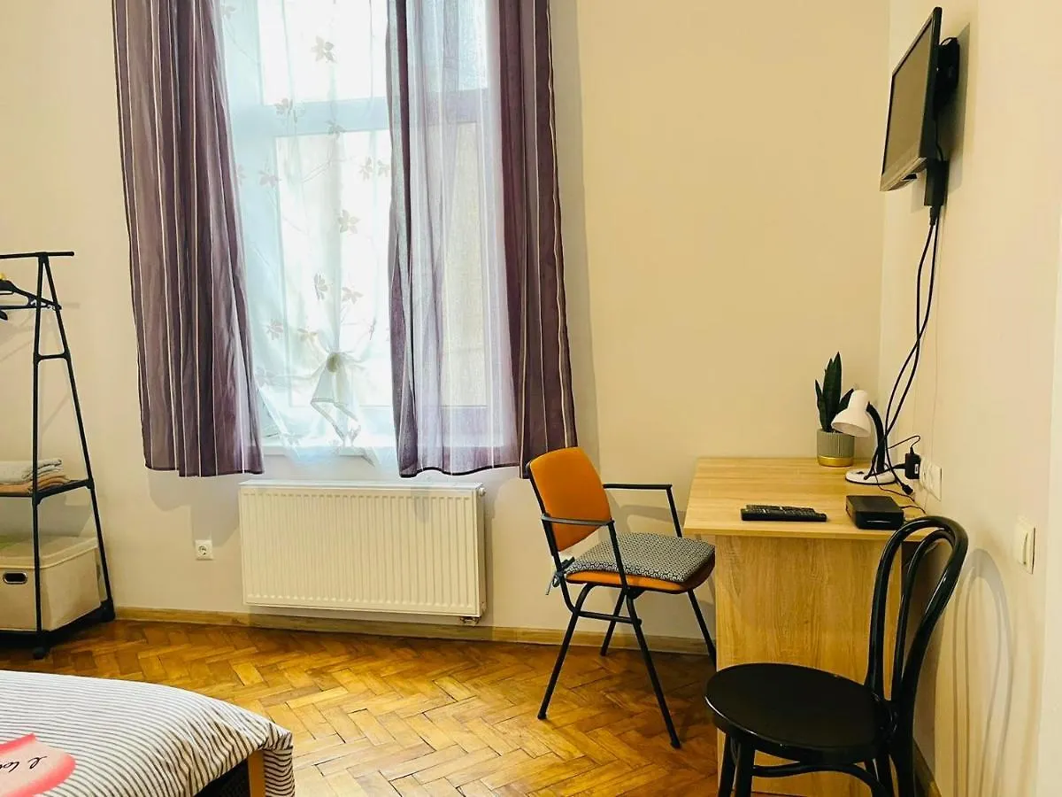 Джерельна 25, Апартаменти В Центрі З Двома Ізольованими Спальнями Lemberg
